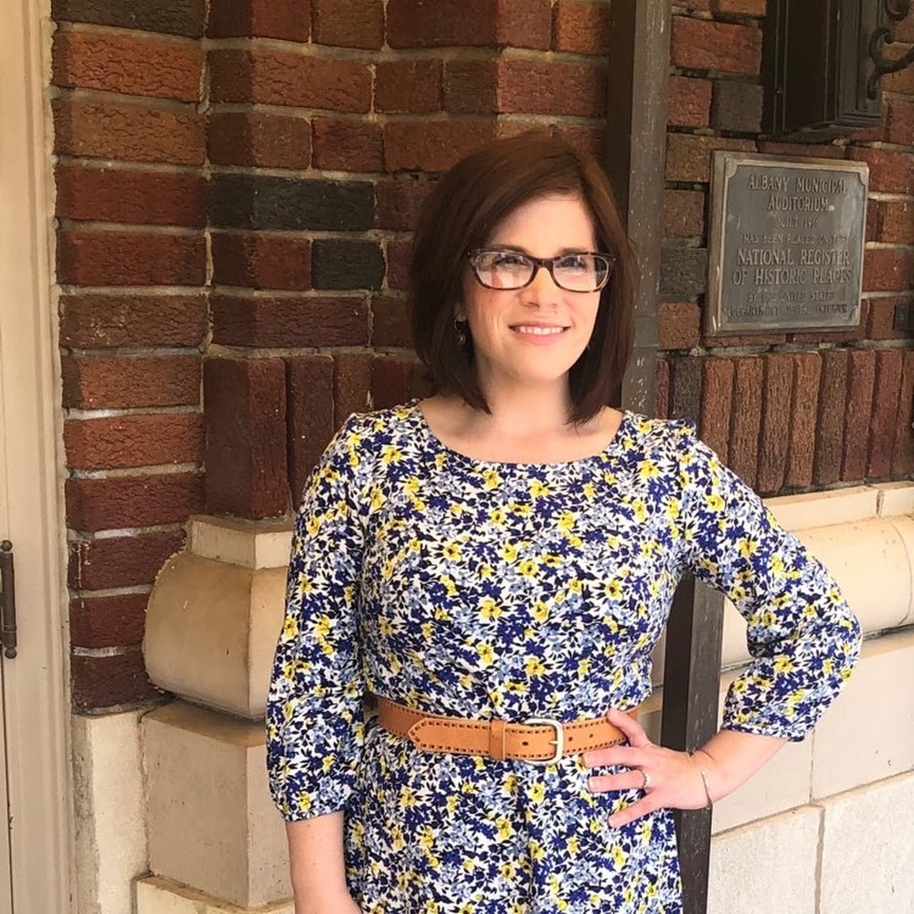 Meet your Posher, Jennifer